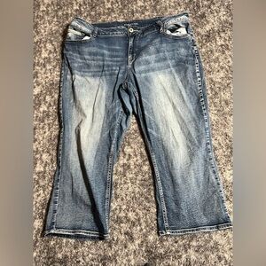 Maurices Blue Capri Denim Pants